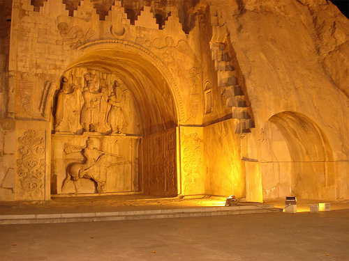 Taq-e Bostan Kermanshah discover iran tour