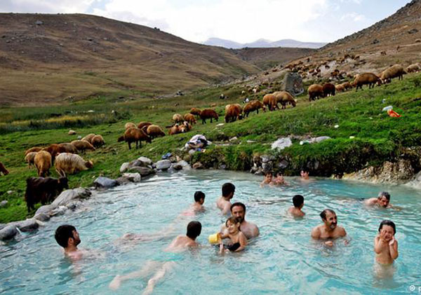 Täbris Heißwasserquellen , Heiße Quellen im Iran, meist in Täbris, Provinz Ost-Aserbaidschan