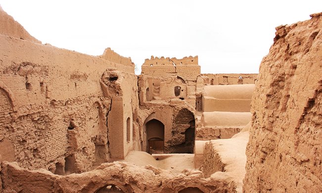 Sar Yazd Castle