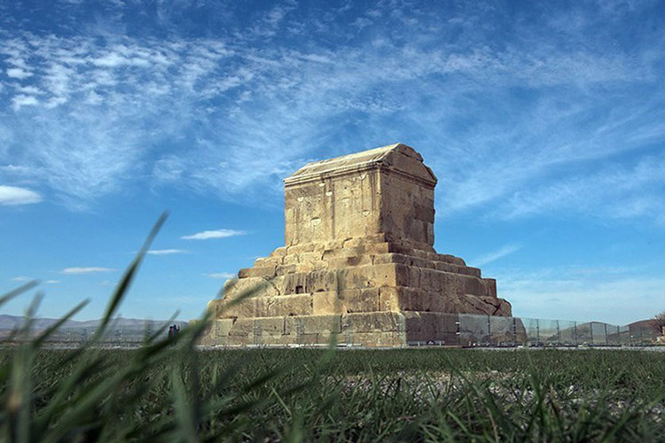 Pasargadae Cyrus Grab , Iran Destination