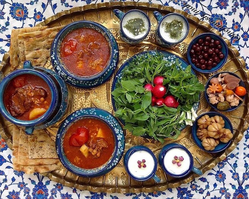 What are iranian famous foods?