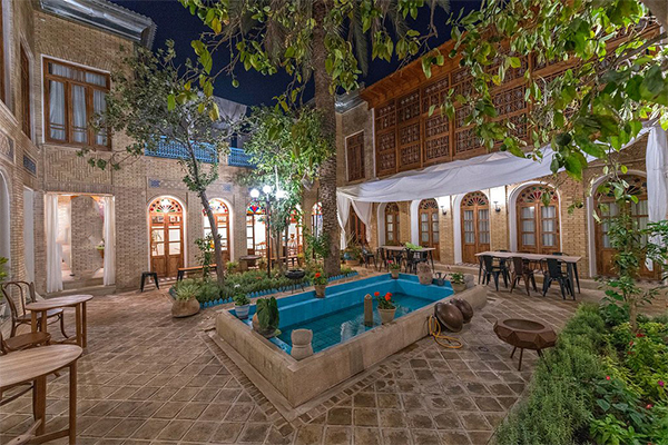 Shiraz boutique hotels