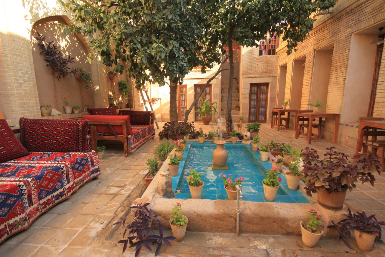Most Famous Traditional Houses to stay in Iran