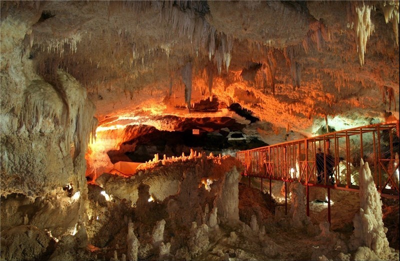 5 Top undiscovered places of Iran: KatalehKhor Cave