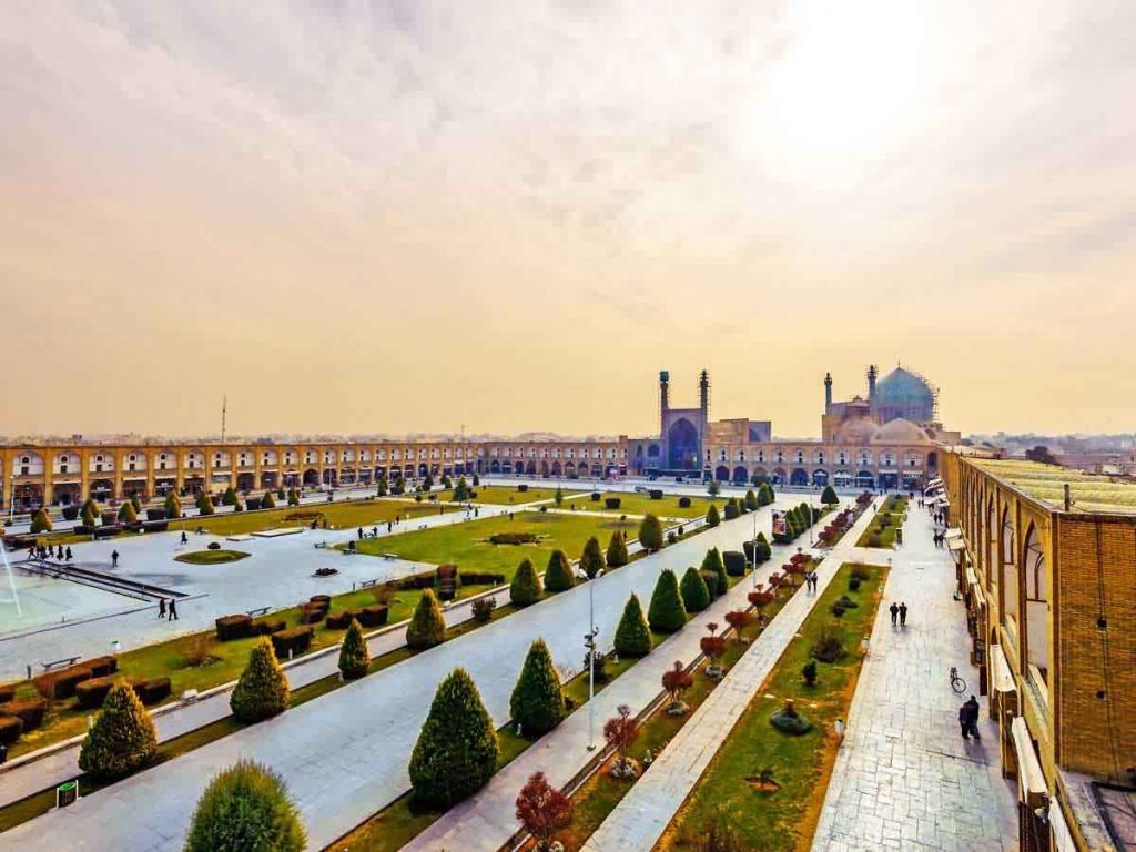 Naqsh-e Jahan (Imam) Square - isfahan tour