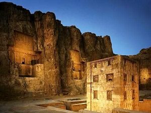Visiting Naghshe Rostam in Iran nomad and city tour